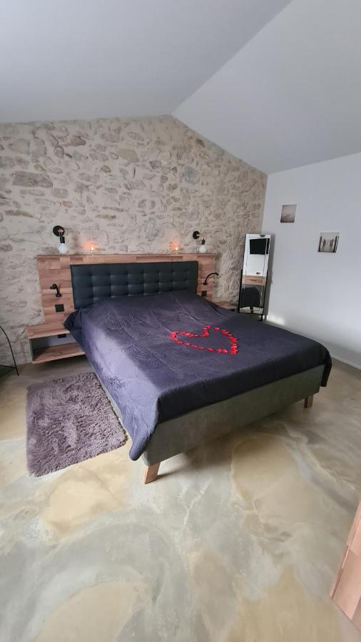 Gîtes 2 adultes dans un mas charme et calme assuré Servas  Exterior foto